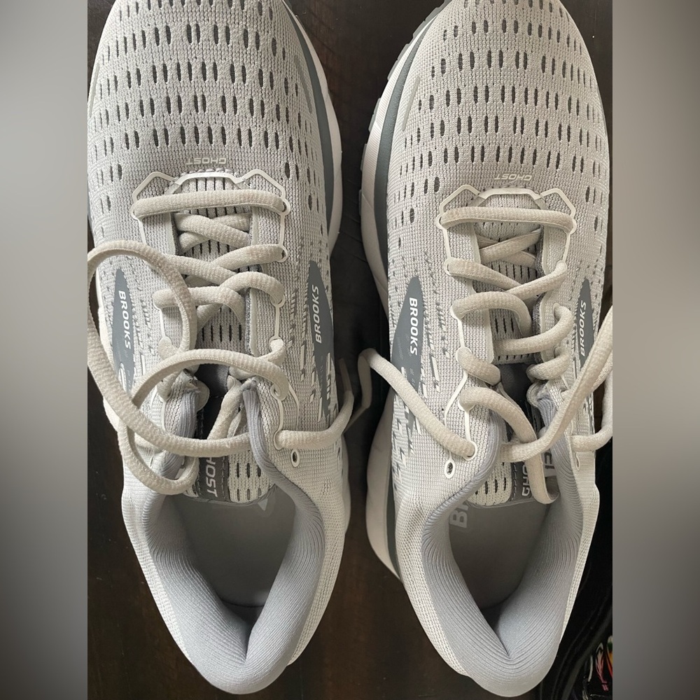 Brooks Ghost 13 running shoes *New*